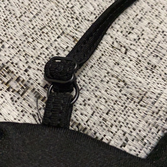 V Neck Crop Cami - Picture 4 of 4